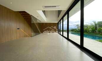 Imagem 4: Novíssima, arquitetura única e vista permanente para a reserva ambiental!