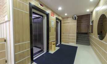 Imagem 5: Conjunto comercial mobiliado no Centro de Curitiba