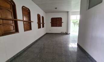 Imagem: Aluga-se Casa com 2 Quartos no Centro