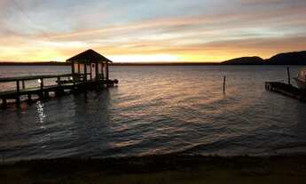 Imagem 5: Casa para venda possui 695 metros quadrados com 1 quarto em Lagoa da Conceição - Florianóp
