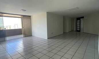 Imagem 6: Apartamento para aluguel e venda possui 210 metros quadrados com 4 quartos - Manaira / Joa