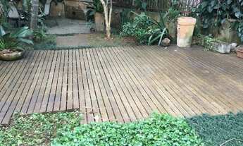 Imagem 6: Casa na Cidade Jardim em rua fechada com 4 dormitorios e 3 vagas de garagem