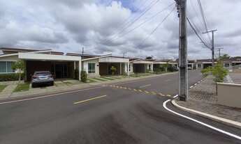 Imagem 2: Casa de condomínio para aluguel possui 166 metros quadrados com 3 quartos em Flores - Mana