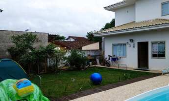 Imagem 3: Casa para Venda em Balneário Piçarras, Centro, 4 dormitórios, 1 suíte, 2 banheiros, 2 vaga