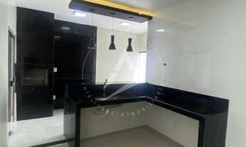 Imagem 7: Casa à venda, Moinho dos Ventos, Sala com pé direito duplo e churrasqueira