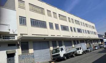 Imagem: Galpão com 3.500 m² Localizado Próximo