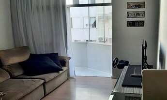 Imagem 4: Apartamento reformado para venda na Trindade com 2 quartos, 1 banheiros, sacada e 1 vaga d