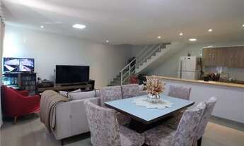 Imagem 2: Casa geminada com vista indevassável no centro de Campo Grande