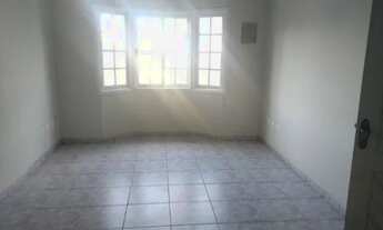 Imagem 2: ÓTIMO SOBRADO INDIVIDUAL 110M² COM 3 DORMITÓRIOS E 2 VAGAS DE GARAGEM - JARDIM BOM CLIMA