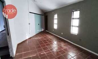 Imagem 2: Casa térrea em ótima localização, no Jardim Irajá, 4 dormitórios sendo 1 suíte