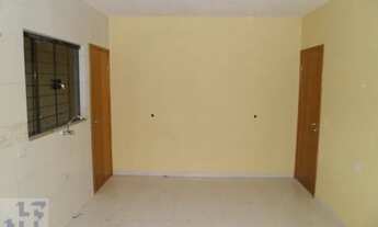 Imagem 7: Casa Residencial com 2 quartos para alugar por R$ 800.00, 100.00 m2 - RESIDENCIAL ARAUCARI