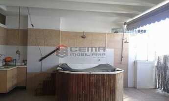 Imagem 3: Prédio com infra,segurança. Cobertura ampla com Duas salas.3 Quartos.Suite.Dependência.1 v