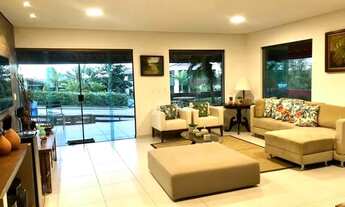 Imagem 2: Casa de condomínio sobrado para aluguel possui 300 metros quadrados com 6 quartos