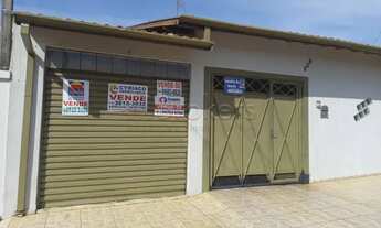 Imagem: Botucatu - Casa Padrão - Conjunto Habitacional