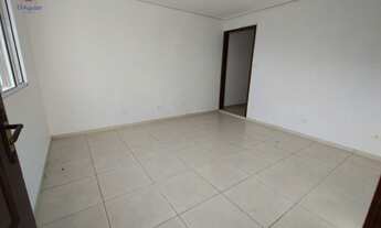 Imagem 3: Sobrado 4 dormitórios sendo 1 suíte e 3 banheiros. Um enorme quintal com churrasqueira