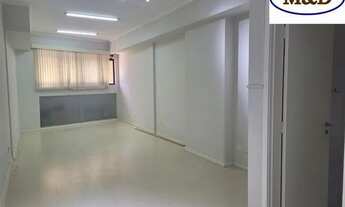 Imagem 7: Em frente à estação tubo Constantino Marochi