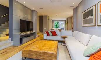 Imagem 3: CASA À VENDA REFORMADA COM 480M2 - 4 QUARTOS - PISCINA EM ALTO DE PINHEIROS