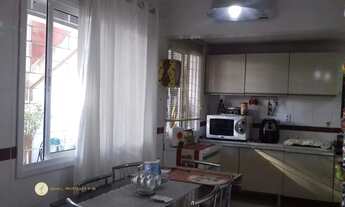 Imagem: Casa com 3 Quarto(s) e 2 banheiro(s) para