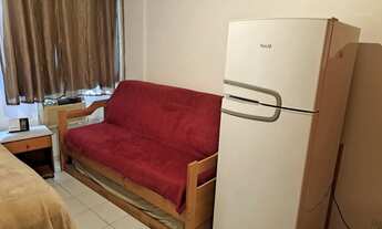 Imagem 3: Kitnet com excelente localização em Copacabana - Uma quadra da praia e perto do metrô (Pos