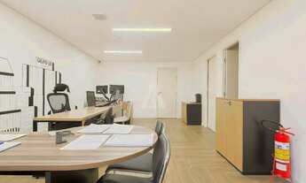 Imagem 3: Imóvel comercial localizado no Bucarein em Joinville com 190m² de área construída, 354m² d