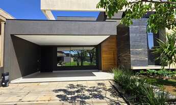 Imagem: Casa de condomínio para venda tem 241 metros