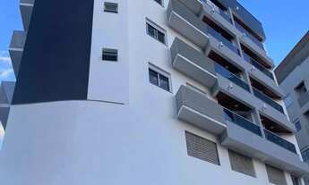 Imagem 6: Cobertura duplex, 3 dormitórios, 1 suíte, sala espaçosa, varanda com churrasqueira