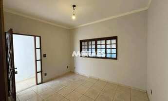 Imagem: Casa com 2 quartos, 1 suíte para alugar