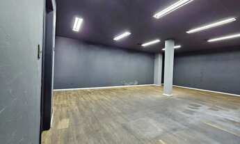 Imagem 3: Salão Comercial Amplo com Mezanino e Estacionamento para Locação na Vila Vitoria I Indaiat