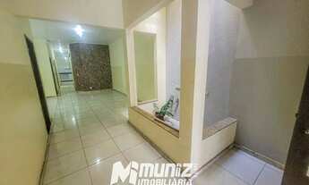 Imagem 5: Casa Com Ótima Localização Disponível Para Aluguel na Avenida Carlos Burlamarqui