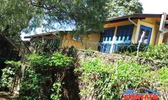 Imagem 3: Casa de alto padrão com 3 suítes e 4 vagas de garagem em PARQUE BELVEDERE