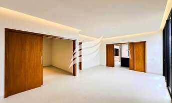 Imagem 3: Casa com 03 suítes e piscina à venda no condomínio Royal Boulevard