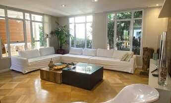 Imagem 3: Lindo sobrado em condomínio Fechado com 4 dormitórios e 4 vagas, ótima localização