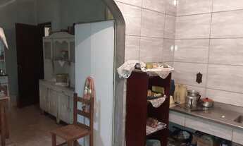 Imagem 2: Casa para venda tem 160 metros quadrados com 3 quartos em Vina Del Mar - Juiz de Fora - MG