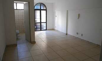 Imagem 4: IMPERDÍVEL!!- Kitnetão Centro- 1º Aluguel Grátis - Localização Privilegiada