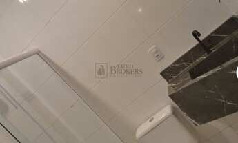 Imagem 4: Cobertura com piscina em edifício com 05 apartamentos, Centro Balneário Camboriú/SC