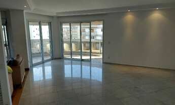 Imagem 5: Luxuoso Apartamento para venda possui 210 metros quadrados com 3 quartos