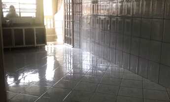 Imagem 2: Imóvel com 3 casas no terreno