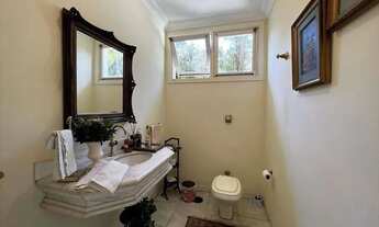 Imagem 7: Sobrado para venda tem 752 metros quadrados com 4 quartos em Granja Viana - Cotia - SP