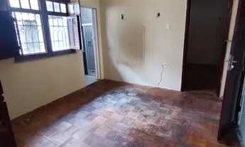 Imagem 4: CASA COMERCIAL DE ESQUINA COM 06 QUARTOS