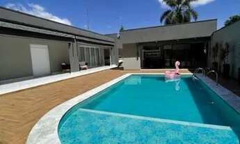 Imagem 3: Térrea 3 suítes com lazer, condomínio alto padrão!