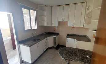 Imagem 5: Apartamento, cozinha com móveis planejados, lavanderia separada da cozinha, 3 dormitórios