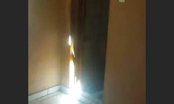 Imagem: Super quarto e sala com quintal independente