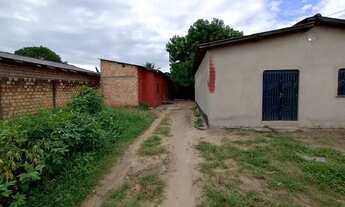 Imagem 2: Aluga-se 2 casas no mesmo terreno bairro jóquei clube com cambará