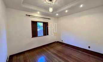 Imagem 5: Casa para aluguel e venda possui 292 metros quadrados com 5 quartos