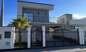 Imagem 2: Casa em Tijucas Casa com 3 dormitórios