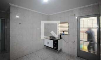 Imagem 2: Casa para Aluguel - Bosque da Saúde, 2 Quartos, 64 m2