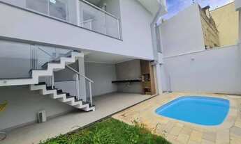 Imagem: Sobrado com piscina tem 150 metros quadrados