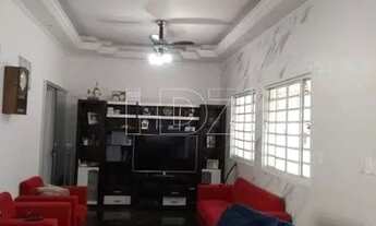 Imagem 4: Araraquara - Casa Padrão - Centro