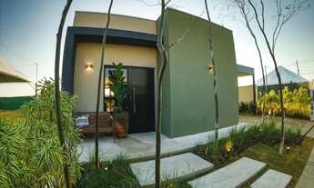 Imagem: Casa de condomínio térrea para venda possui