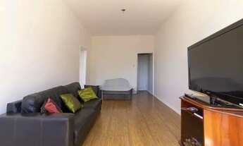 Imagem 4: PRÉDIO IMPONENTE, AJARDINADO E CENTRO DE TERRENO